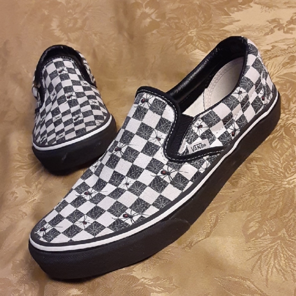 VANS "RARE" Black Widow Spider Checkered Black/White Slip-On Men's 8.0 Women 9.5